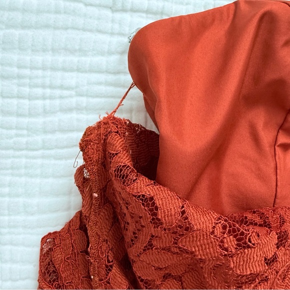 David's Bridal floor length burnt orange lace overlay dress with side slit sz 8 - Picture 12 of 14